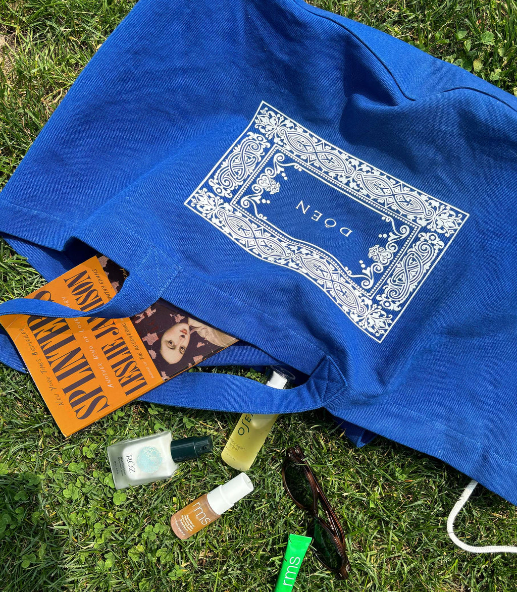 SUMMER ESSENTIALS TOTE -- OCEANIC