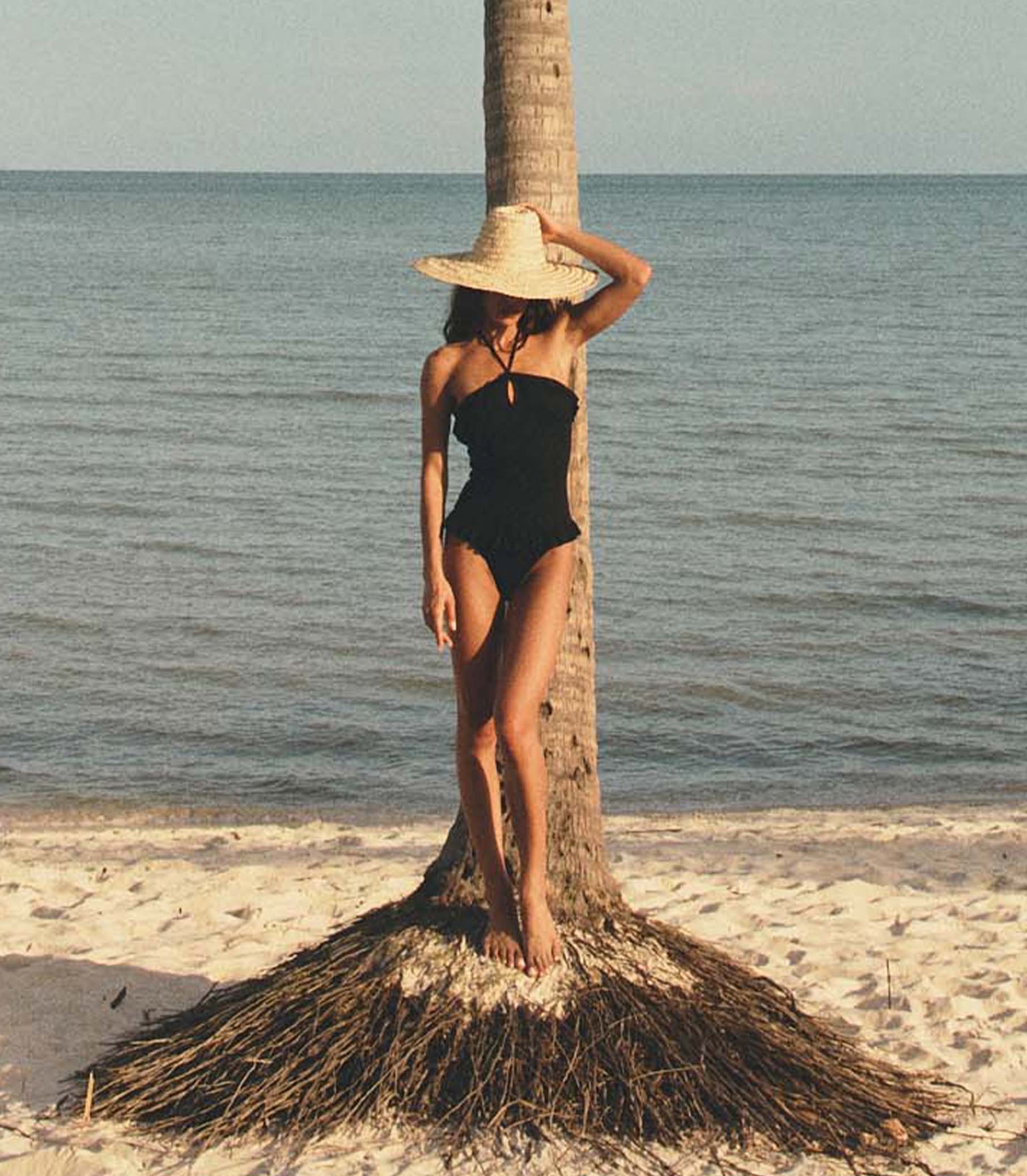 ISLA MAILLOT -- BLACK