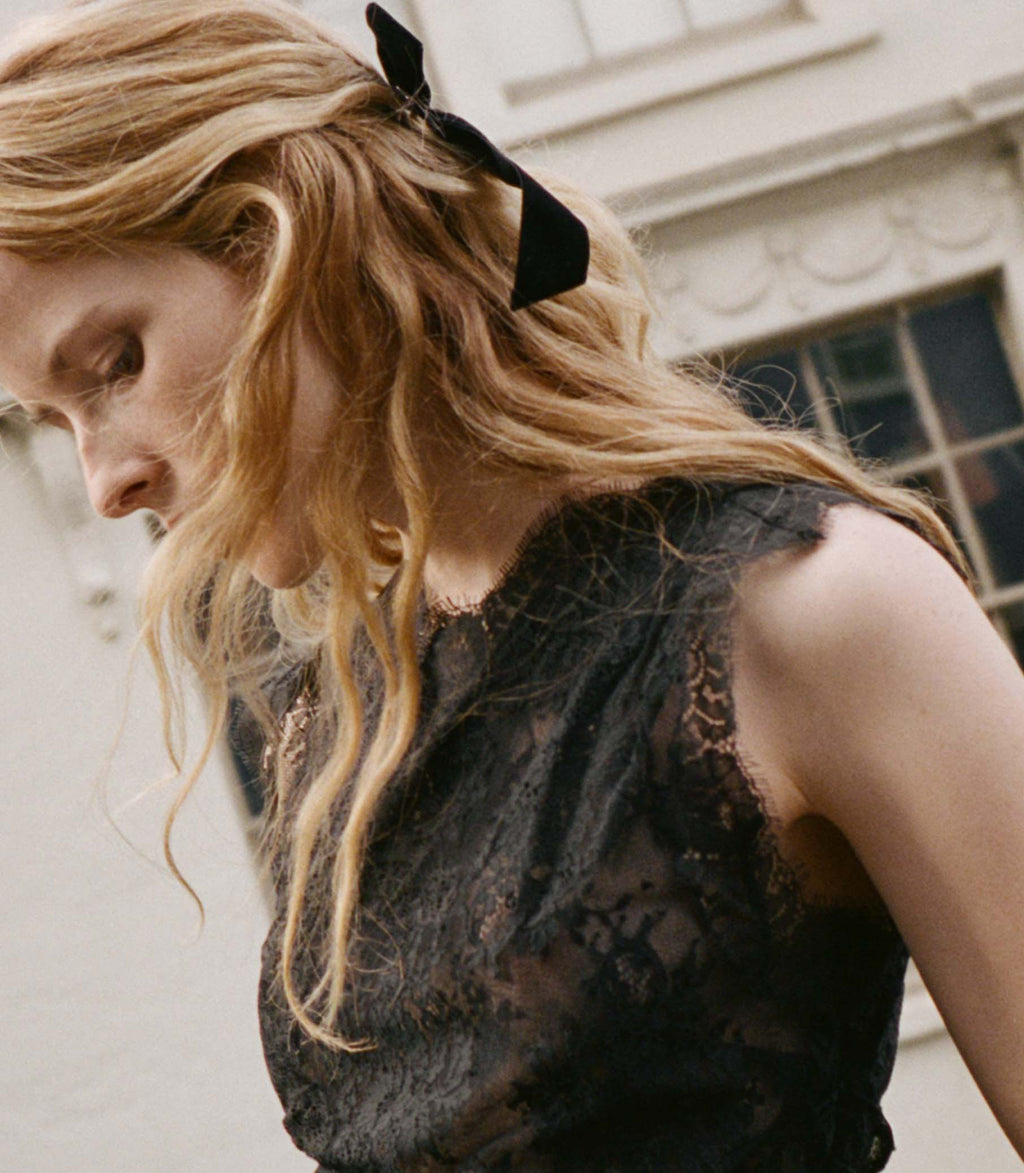 NAILAH TOP -- BLACK